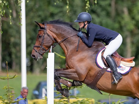 Rebecca Middleton & Last Thoughts - The EQ Horseboxes 1.20m Amateur Championship
